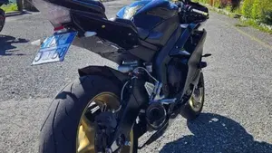 Yamaha YZF R6 (2006 - 07)  (3)