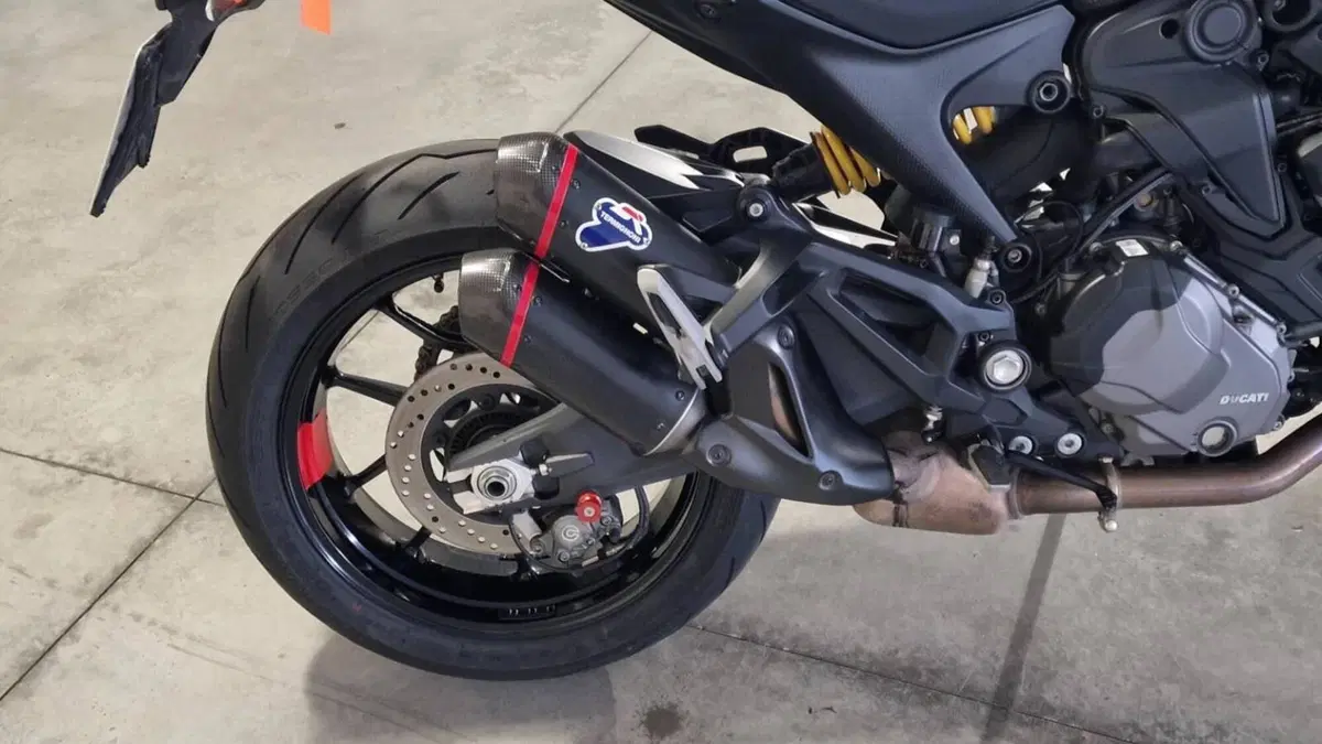 Ducati Monster 937 (2021 - 25)  (3)