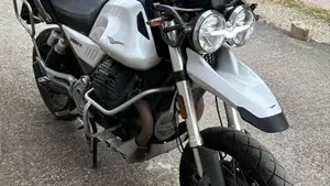 Moto Guzzi V85 TT (2021 - 23) 