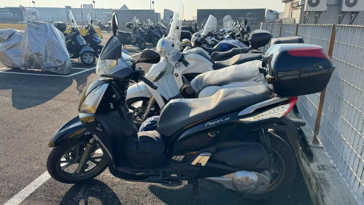 Kymco People 300i GT ABS (2010 - 17)  (2)