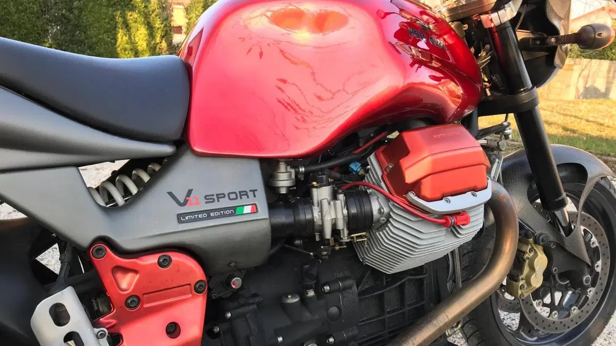 Moto Guzzi V11 Cafè Sport (2003 - 06)  (6)