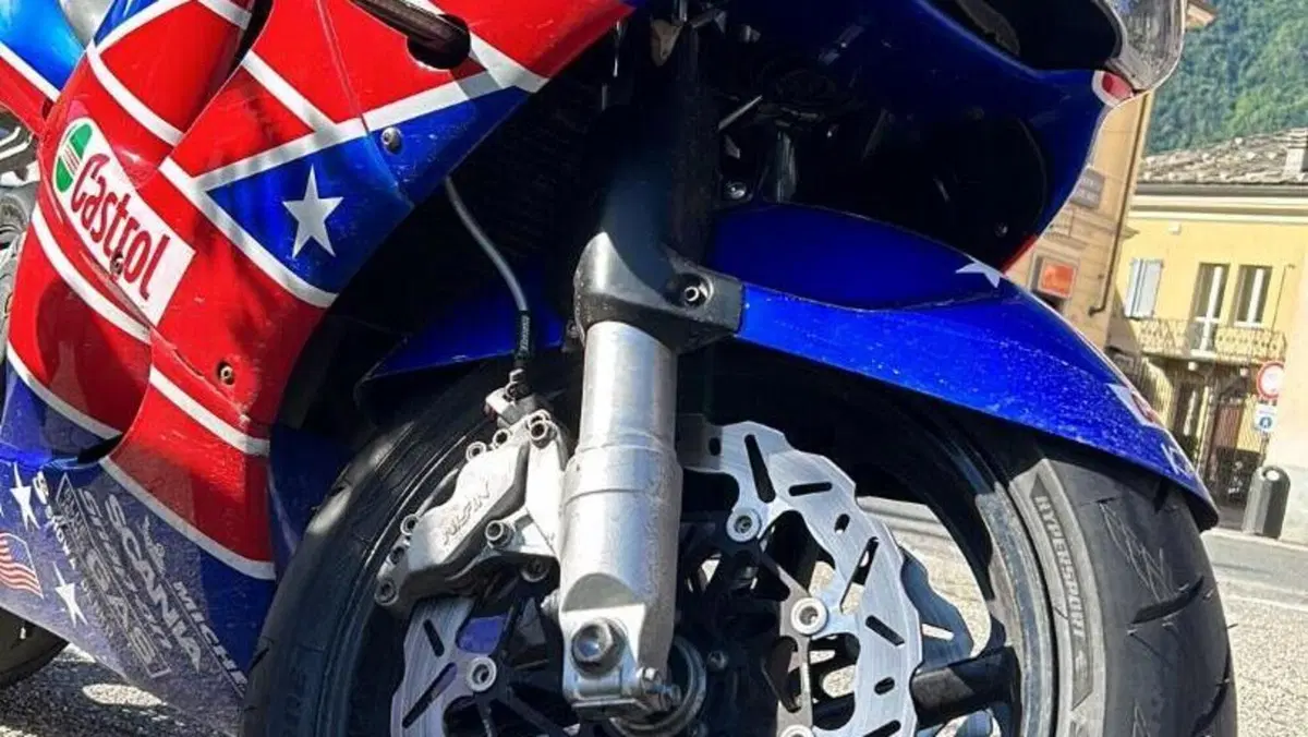 Honda CBR 900 RR (1998 - 99)  (4)