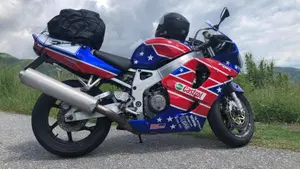 Honda CBR 900 RR (1998 - 99)  (10)