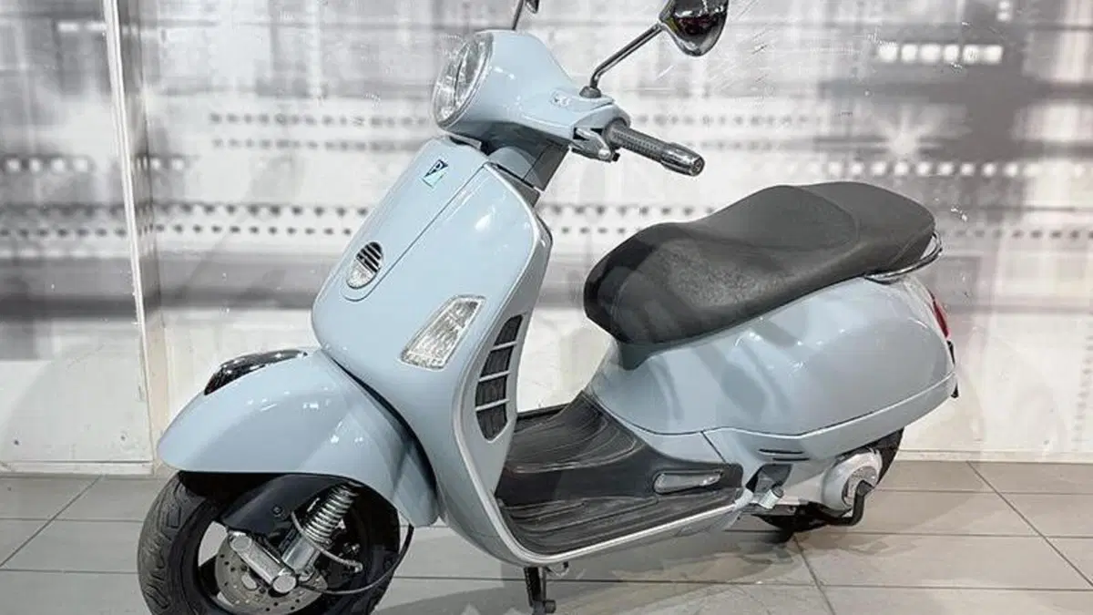 Vespa GTS 250 i.e.  (6)