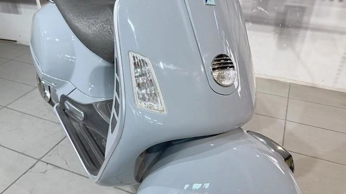 Vespa GTS 250 i.e.  (8)