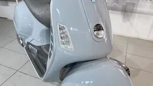 Vespa GTS 250 i.e.  (8)