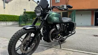 Moto Guzzi V7 Stone (2012 - 15) usata