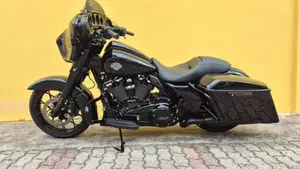 Harley-Davidson Street Glide Special (2021 - 23)  (7)