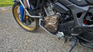 Honda Africa Twin CRF 1000L DCT (2018 - 19)  (7)
