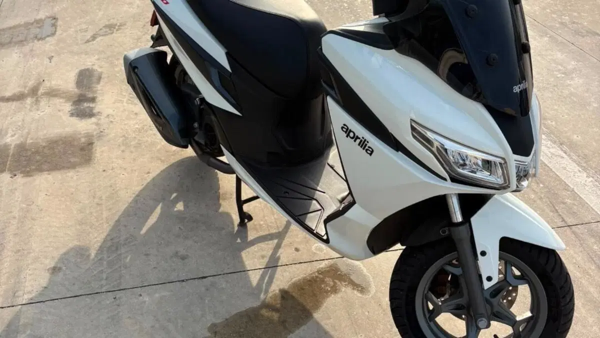 Aprilia SXR 50 (2021 - 26)  (2)