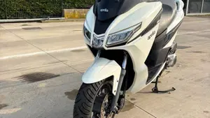 Aprilia SXR 50 (2021 - 26)  (5)