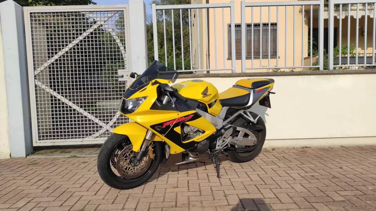 Honda CBR 1000 F (1999 - 00) 