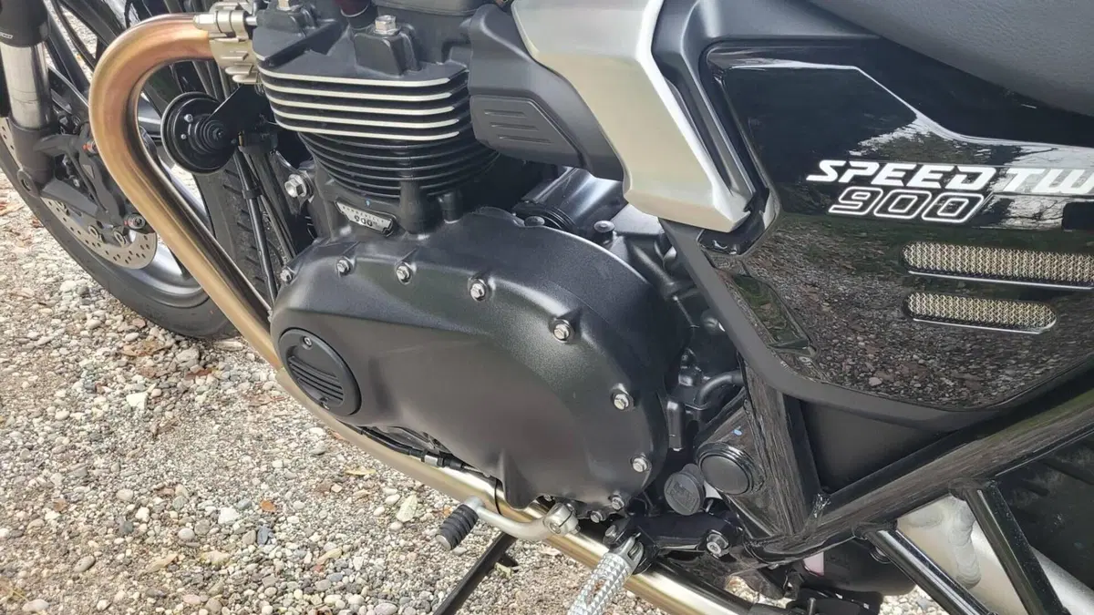 Triumph Speed Twin 900 (2025 - 26)  (3)
