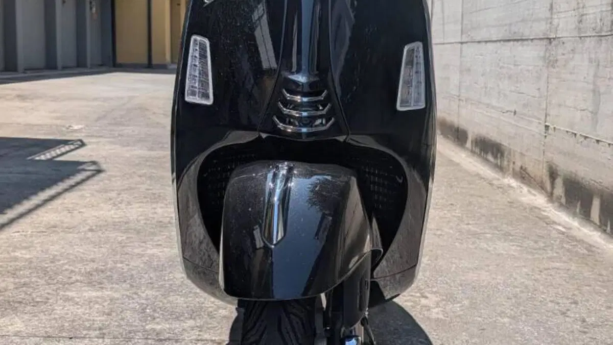 Vespa GTS 300 Super (2023 - 24) 