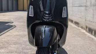 Vespa GTS 300 Super (2023 - 24) usata
