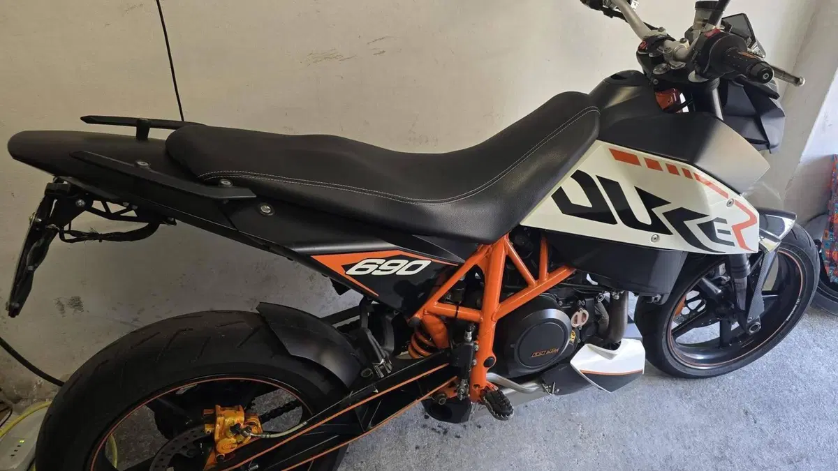 KTM 690 Duke R (2010 - 15) 