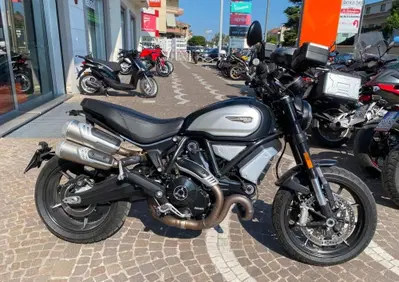 Ducati Scrambler 1100 Dark Pro (2020 - 24) - Annuncio 10073993