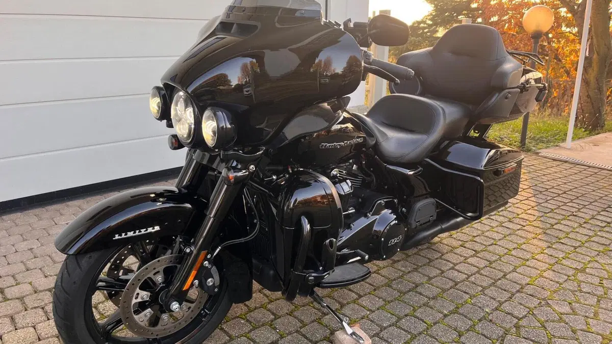 Harley-Davidson 114 Electra Glide Ultra Limited (2021 - 22) - FLHTK  (2)