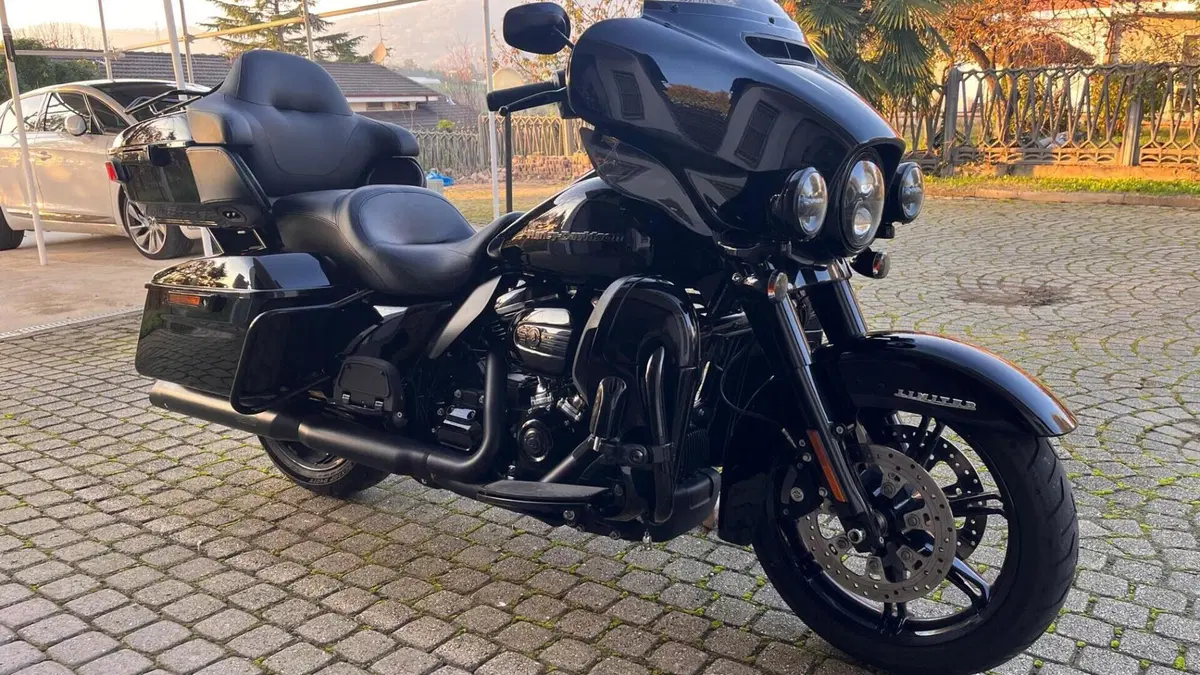 Harley-Davidson 114 Electra Glide Ultra Limited (2021 - 22) - FLHTK  (12)