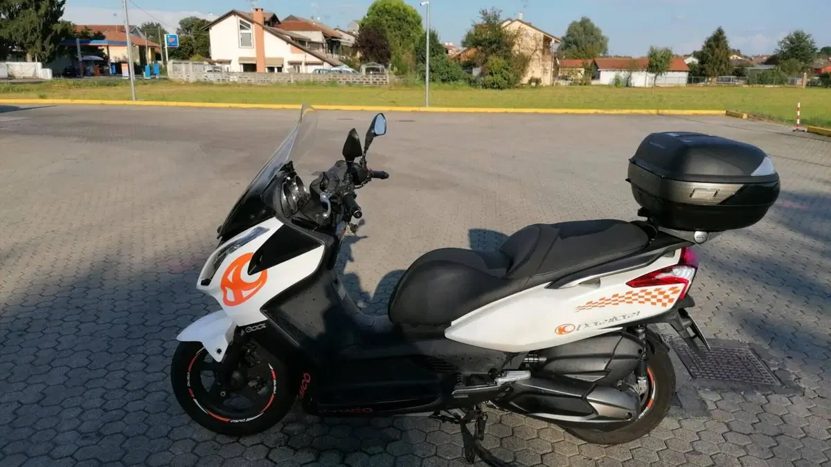 Kymco Downtown 300i (2009 - 17) 