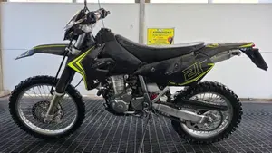 Suzuki DR-Z 400 S (2000 - 06)  (8)
