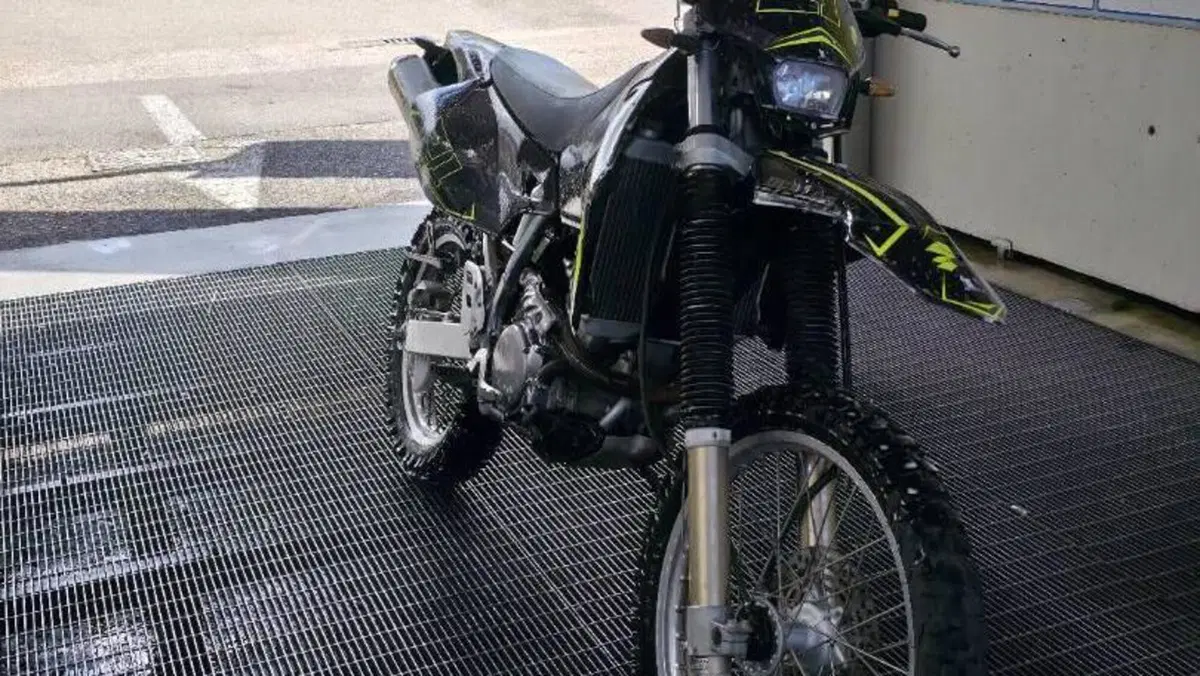 Suzuki DR-Z 400 S (2000 - 06)  (10)