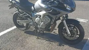 Yamaha FZ6 Fazer (2004 - 07)  (4)