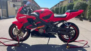 Honda CBR 600 F Sport  (4)