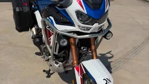 Honda Africa Twin CRF 1100L Adventure Sports (2022 - 23)  (2)
