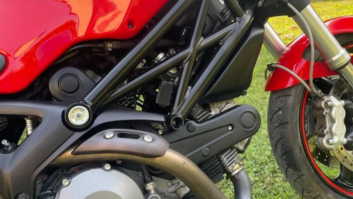 Ducati Monster 696 (2008 - 13)  (6)
