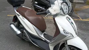 Piaggio Medley 150 ABS (2016 - 19)  (2)