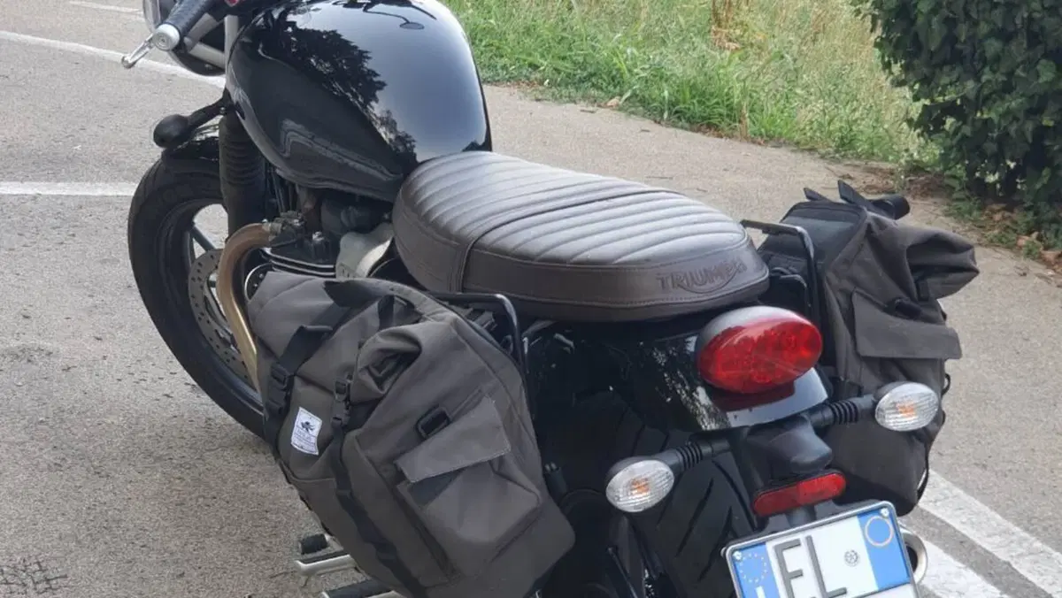 Triumph Street Twin 900 (2017 - 18)  (5)