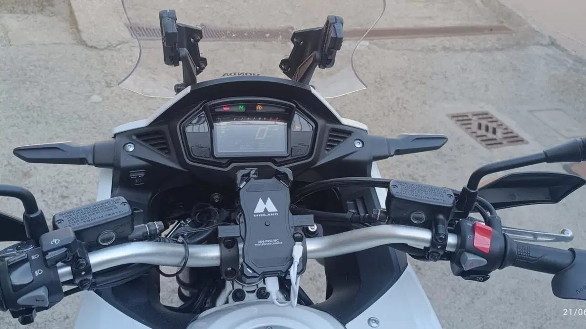Honda Crossrunner (2017 - 20)  (9)