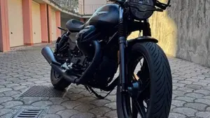 Moto Guzzi V7 Stone (2025 - 26)  (5)