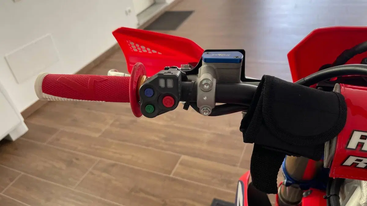 Honda CRF 400RX Enduro Special (2023)  (11)