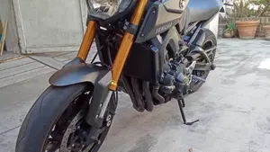 Yamaha MT-09 (2013 - 15)  (3)