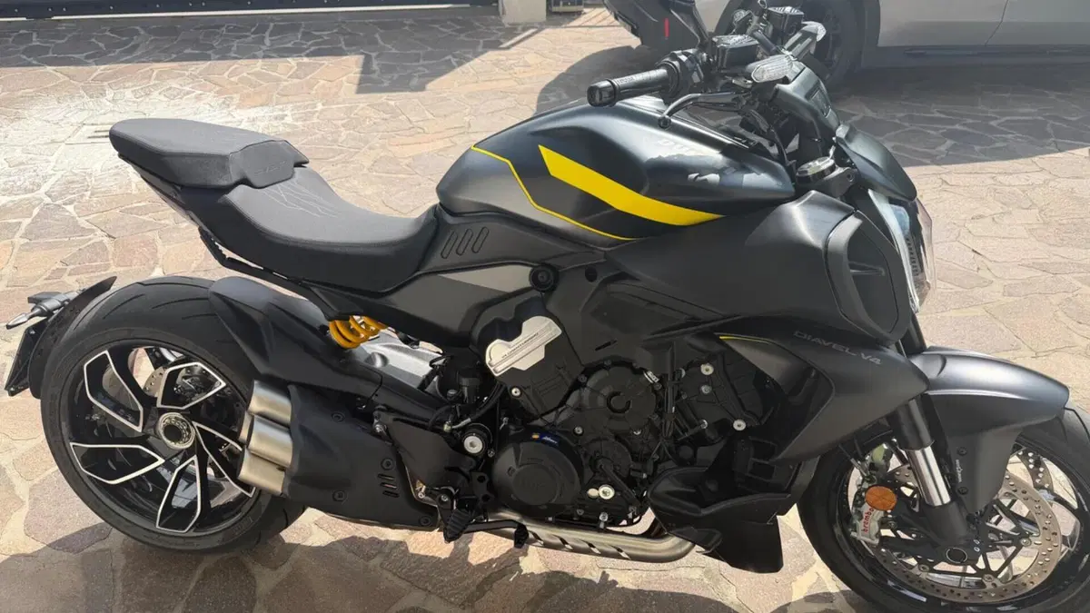 Ducati Diavel V4 (2023 - 26)  (9)