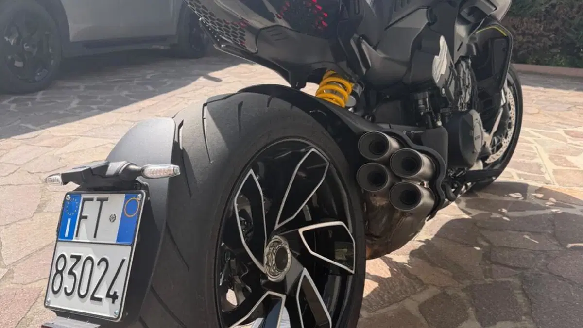 Ducati Diavel V4 (2023 - 26)  (10)