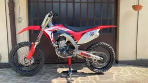 Honda CRF 450R (2018)  (2)