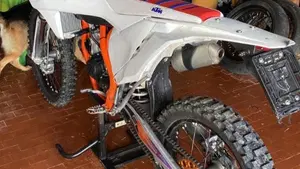 KTM 125 SX (2023)  (8)