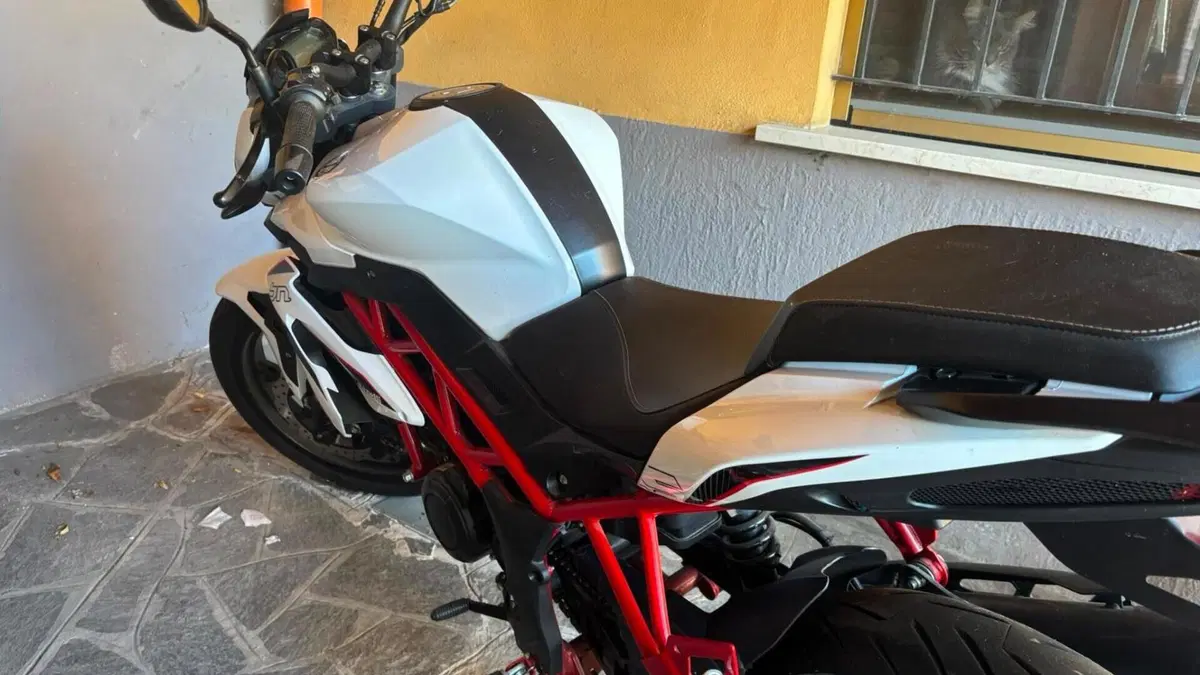 Benelli BN 125 (2021 - 25)  (3)