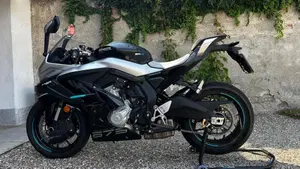 CFMOTO 675SR-R (2025 - 26)  (3)