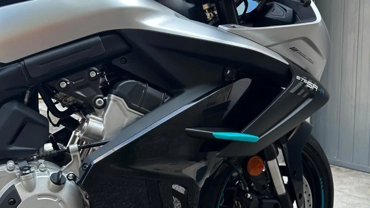 CFMOTO 675SR-R (2025 - 26)  (4)