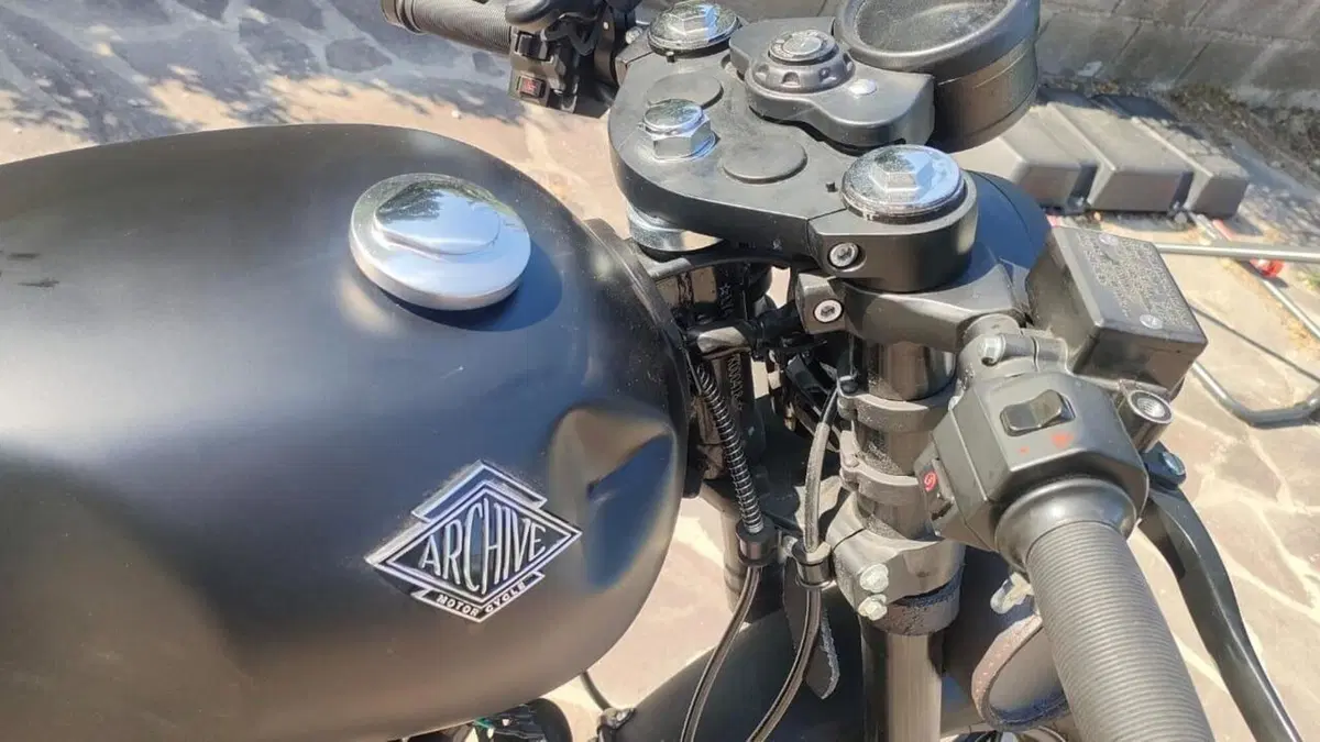 Archive Motorcycle AM 60 125 Cafe Racer (2022 - 25)  (7)