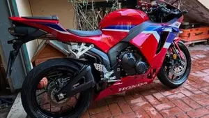 Honda CBR 600 RR (2024 - 26)  (2)