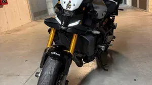 Yamaha MT-09 SP (2024 - 26)  (2)
