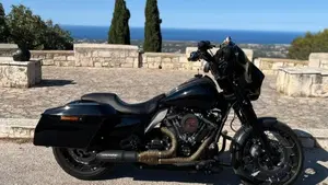 Harley-Davidson 107 Street Glide Special (2017 - 19) - FLHXS  (4)