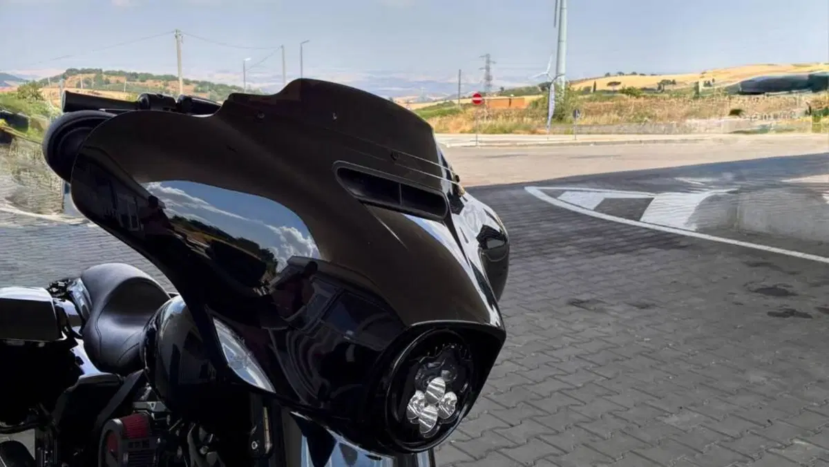 Harley-Davidson 107 Street Glide Special (2017 - 19) - FLHXS  (8)