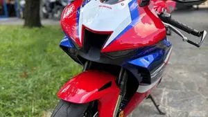 Honda CBR 1000 RR-R Fireblade (2024 - 26)  (3)
