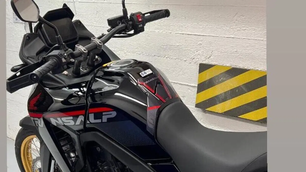 Honda Transalp XL750 (2025)  (2)